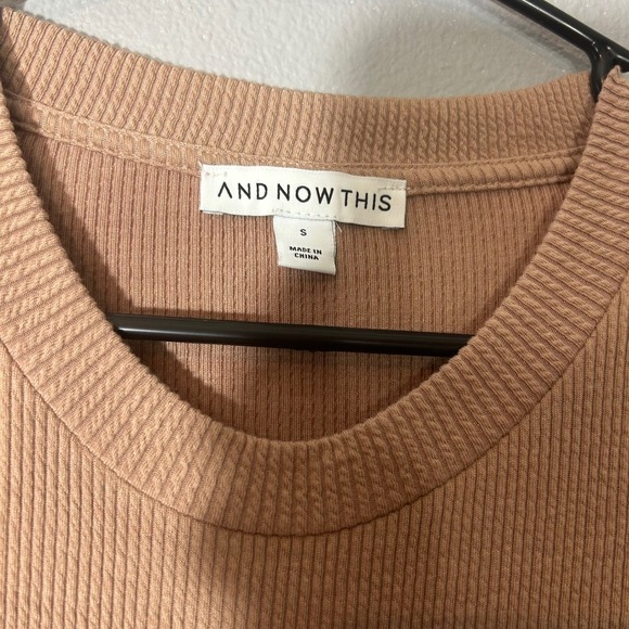 And Now This Ribbed Knit Long Sleeve Top Fitted Casual Tan Size S NWT - Picture 4 of 5